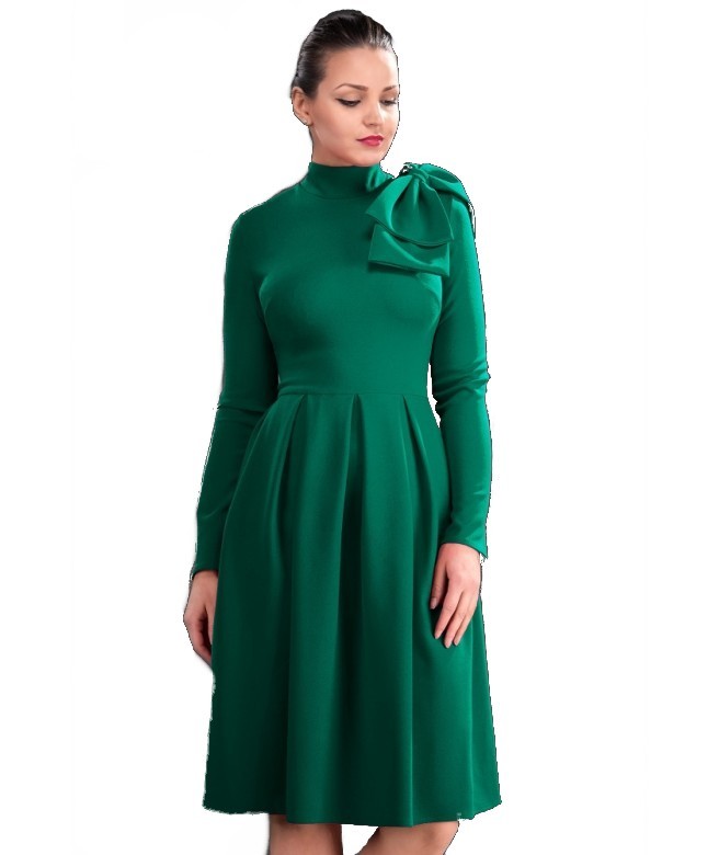 Rochie verde cu maneca...